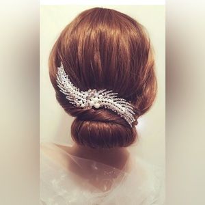 Silver Pearl and Crystal Rhinestones Bridal Hair Comb Wedding Party Prom